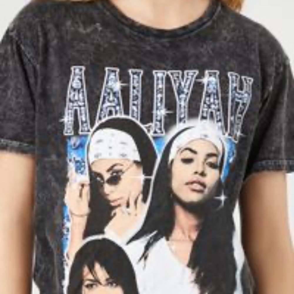 Aaliyah Princess of Hip Hop Washed Black T-Shirt Medium/Large